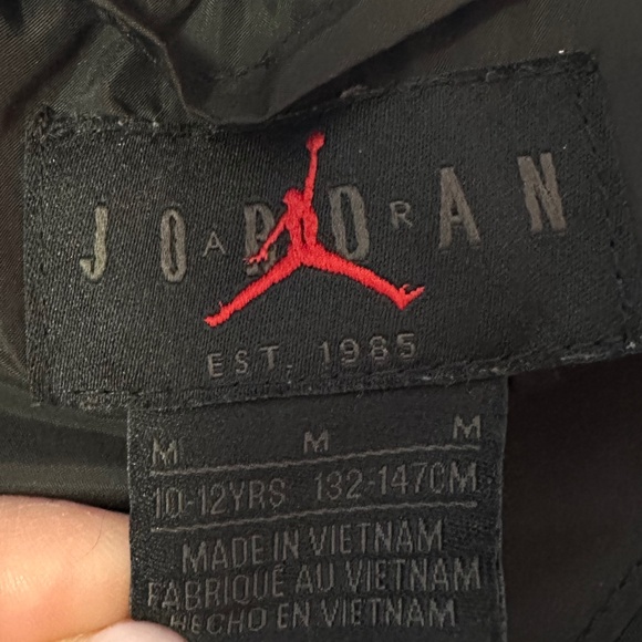 Boys Jordan Puffer coat - Picture 2 of 3